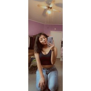 Meet your Posher, Dalia